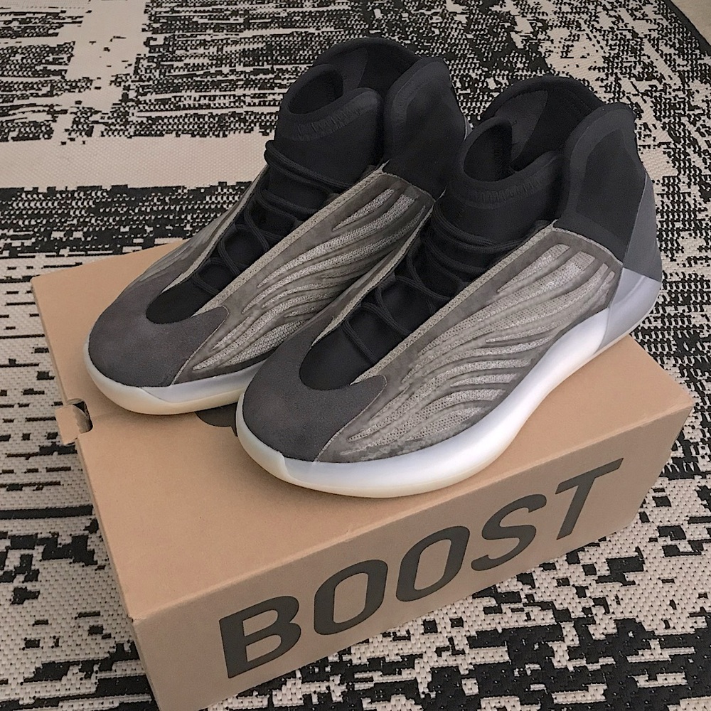 YEEZY QUANTUM BARIUM 12.5